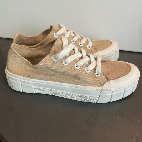 Mad Love Shoes - Mad Love Tan Canvas Sneakers size 9